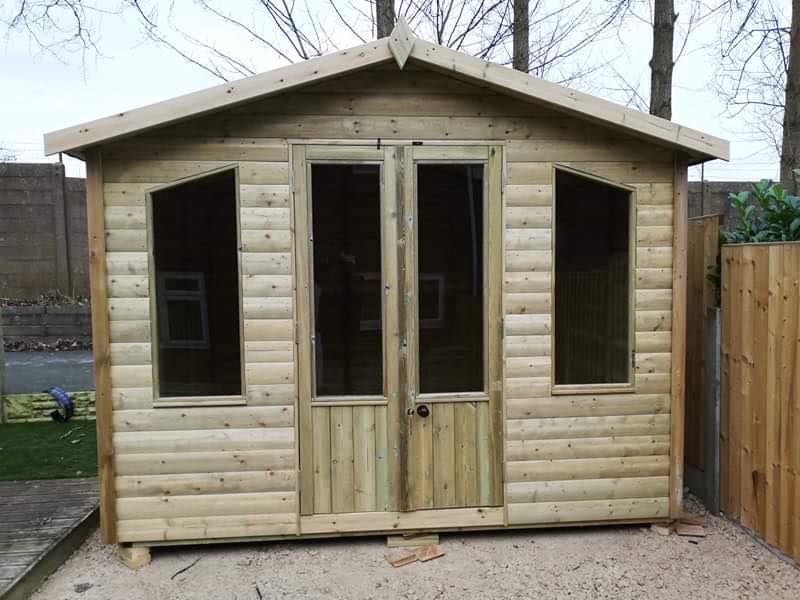 CHATSWORTH SUMMERHOUSE